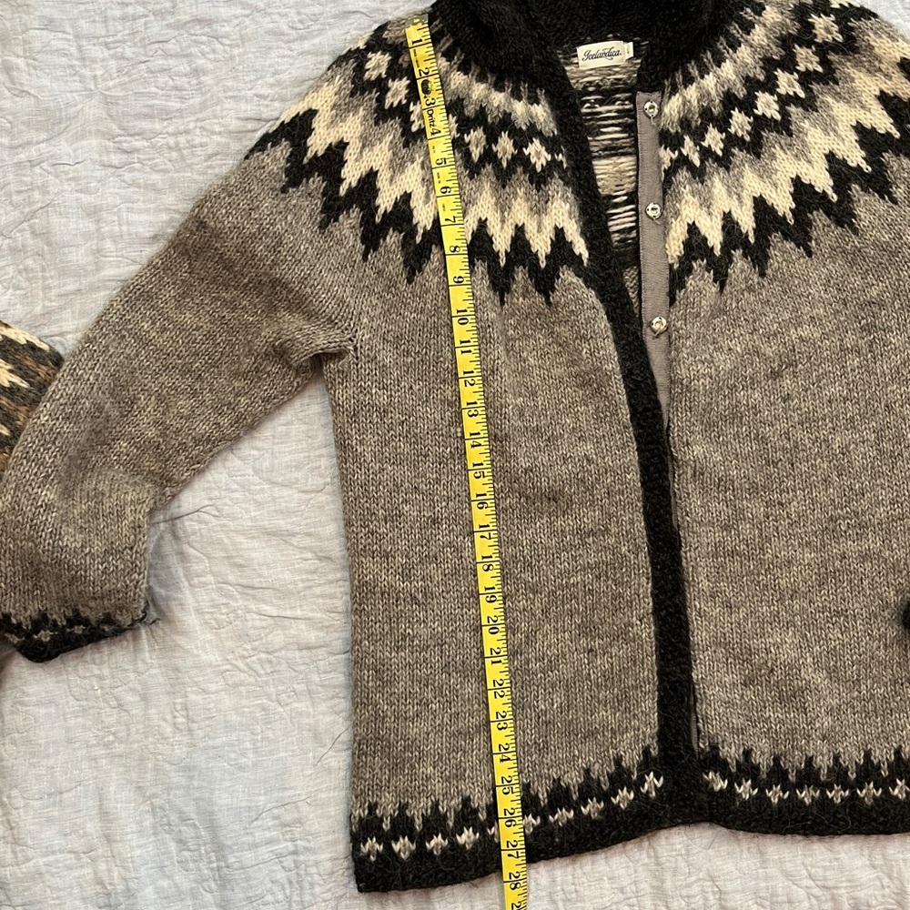 Icelandic wool Lopapeysa hooded cardigan  sweater with snaps - size large / EUC - Picture 7 of 8